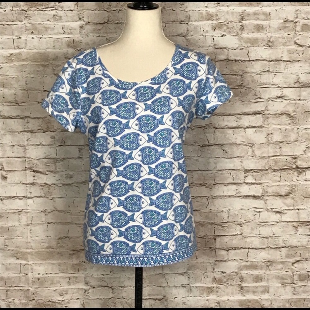 Vineyard Vines top